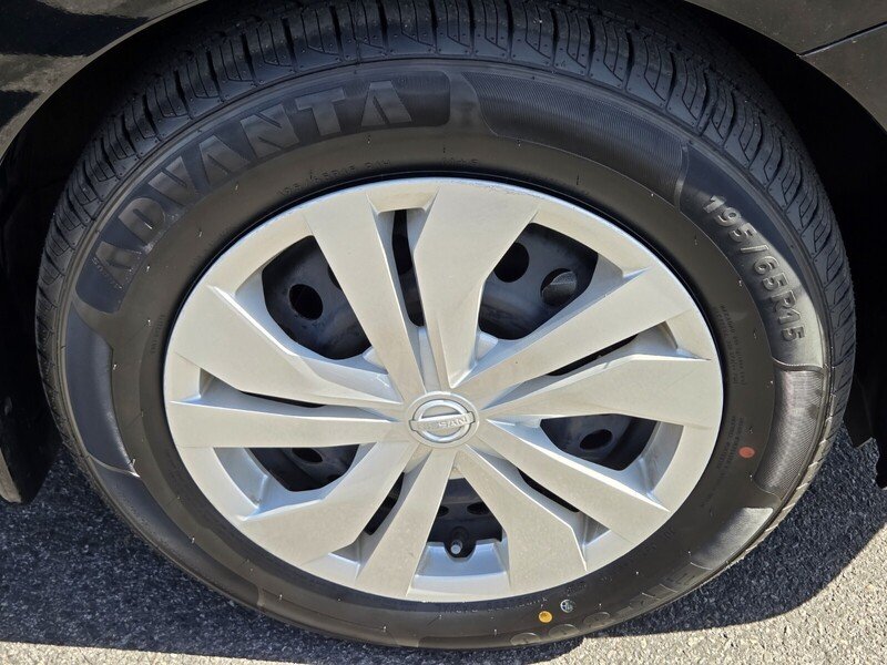Used 2025 Black Nissan 1.6 S image 9