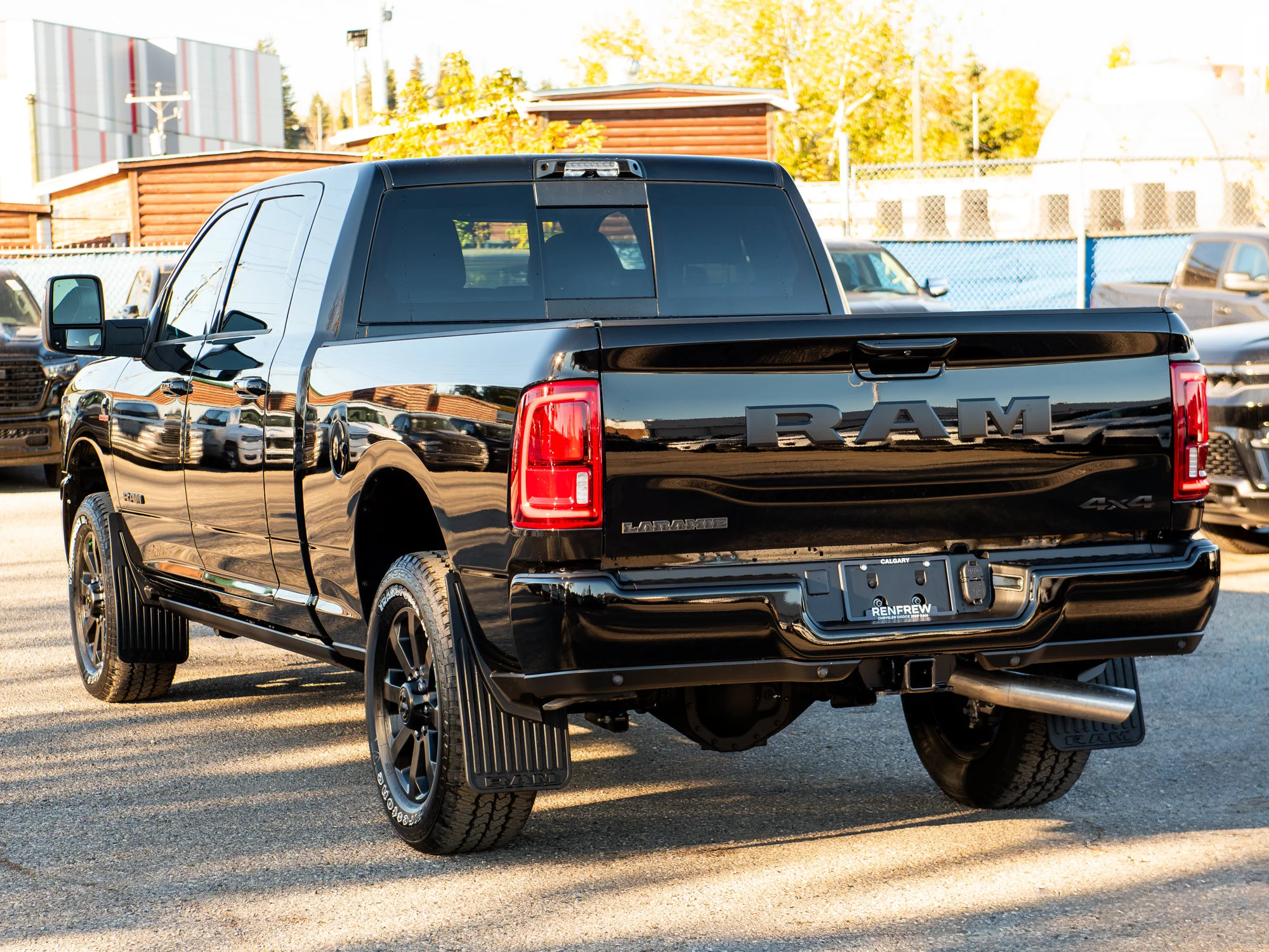 New 2027 Black RAM Laramie Night* Mega Cab 4x4, Sunroof, Heated Leather, 5th Wheel Prep image 6
