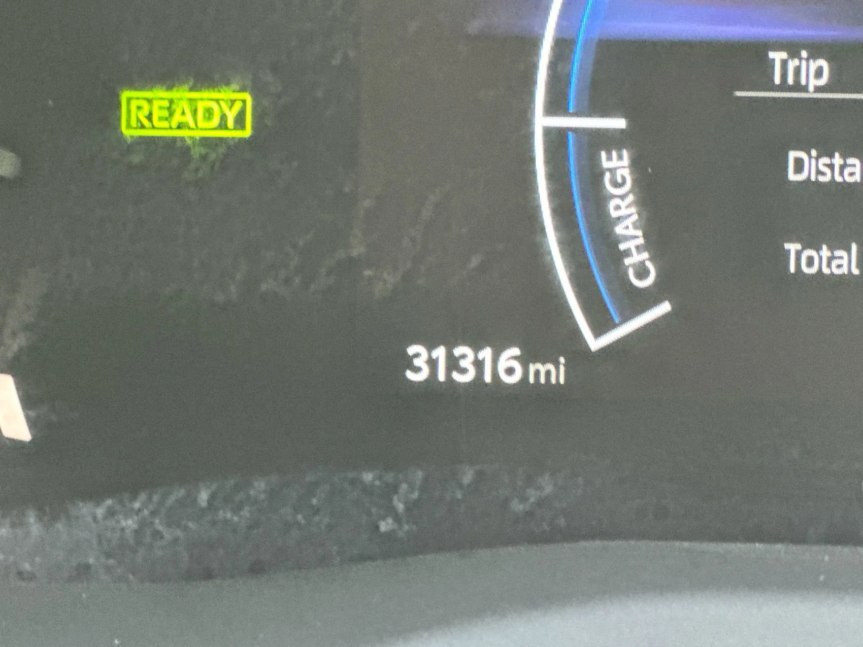 Used 2025 Ice Toyota LE image 15