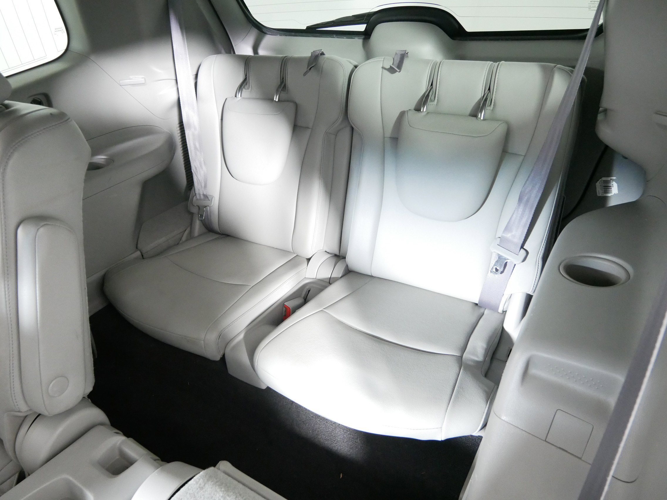 Used 2012 Blizzard Pearl Toyota SE image 33