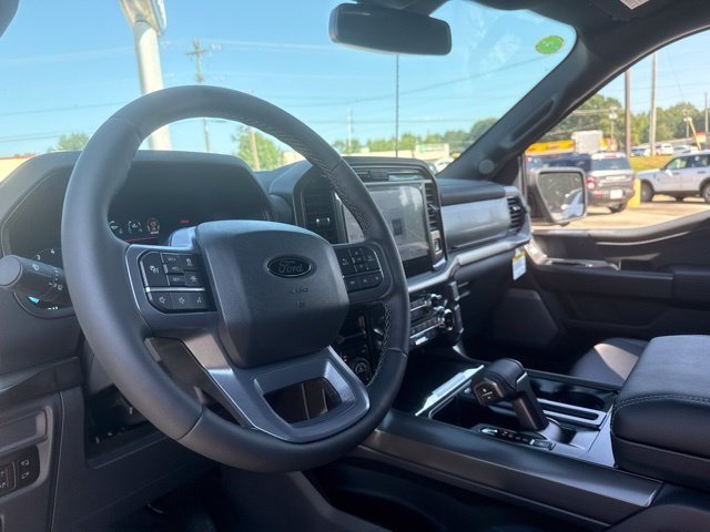 New 2026 Carbonized Gray Metallic Ford Lariat image 25
