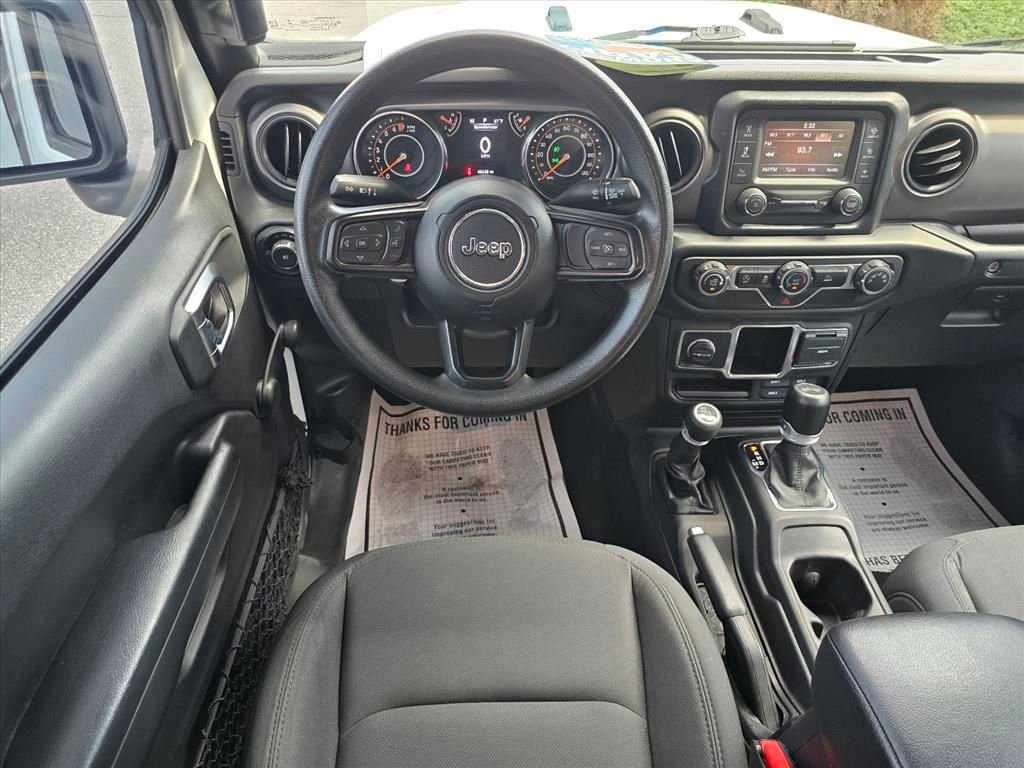 Used 2021 White Jeep Unlimited Willys image 3