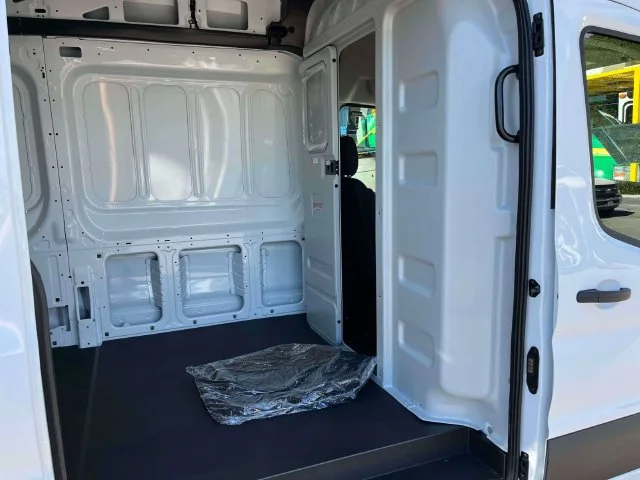 New 2027 Oxford White Ford Cargo Van image 16