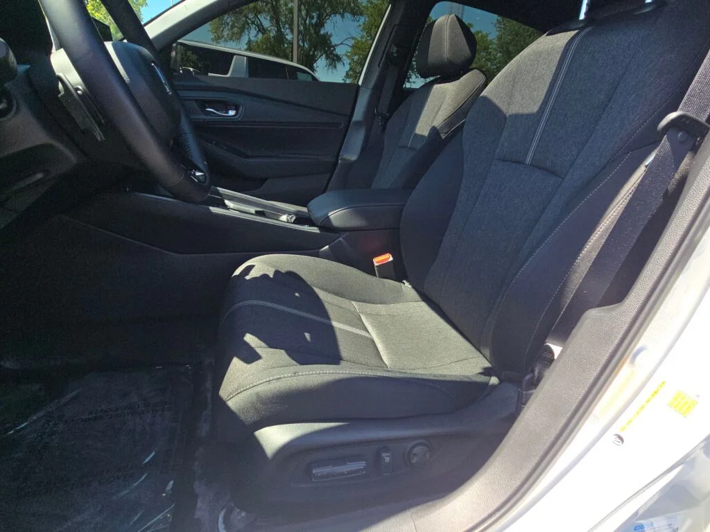 Used 2025 White Honda Sport image 21