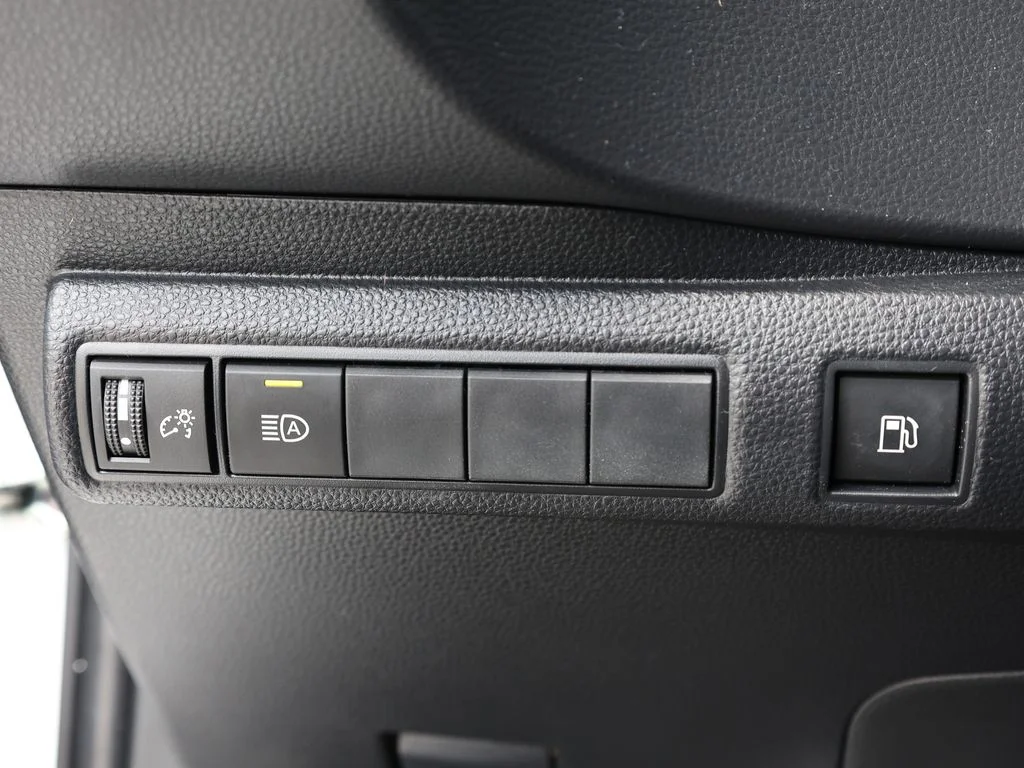 Used 2026 White Toyota LE image 27