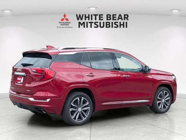 Used 2018 Quartz GMC Denali image 5
