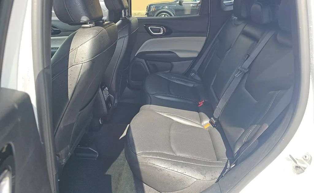 Used 2025 White Jeep Limited image 8