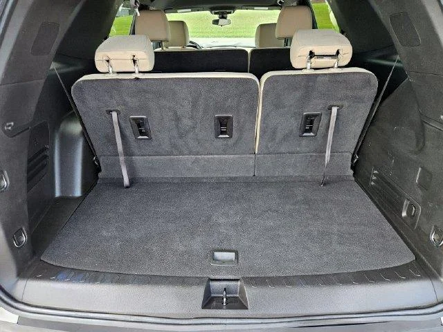 Used 2023 STERLING GRAY METALLIC Chevrolet LS image 23