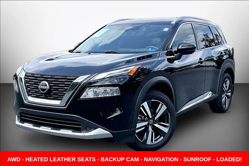 Used 2023 Black Nissan Platinum image 3