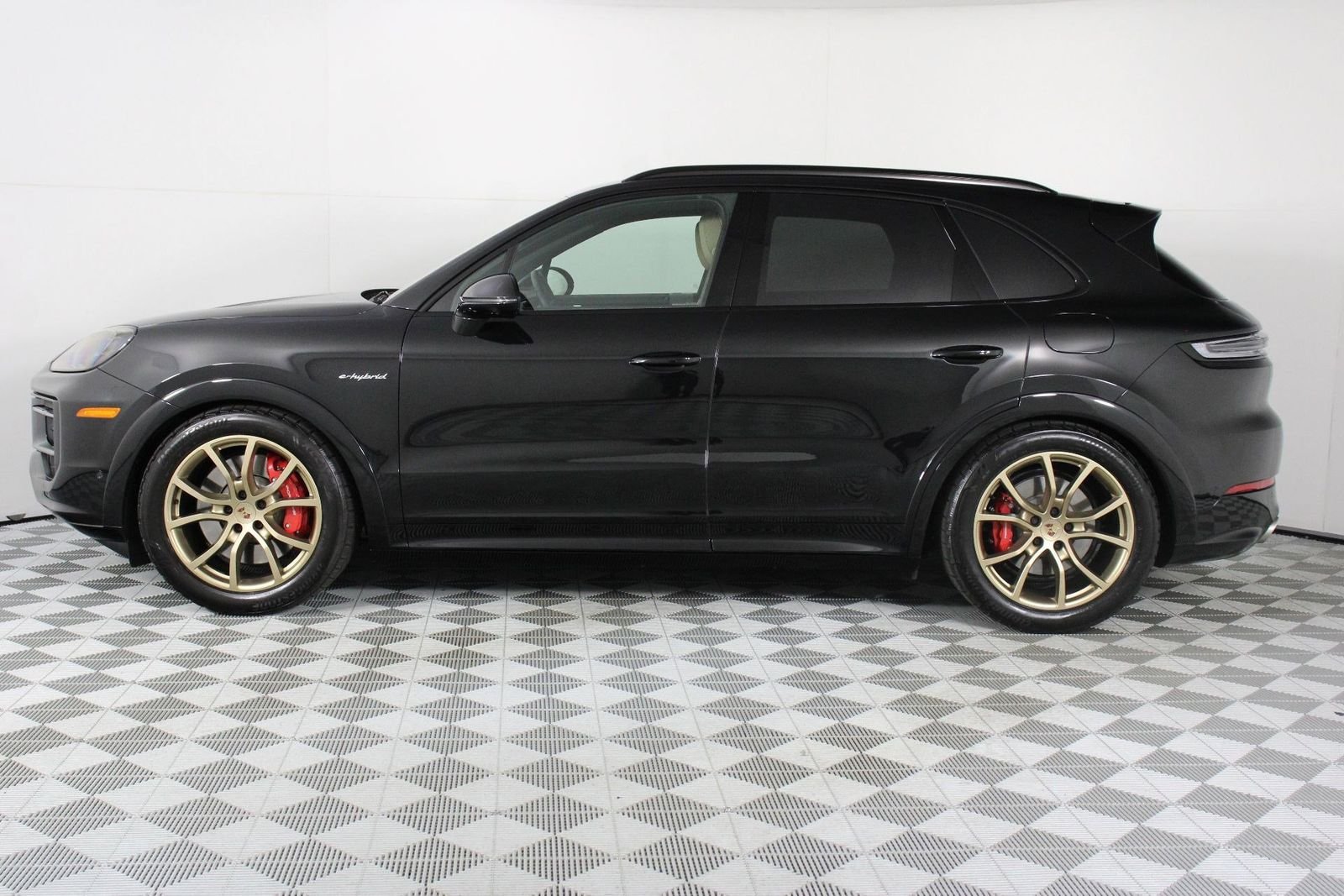 Certified 2025 Porsche Cayenne S E-Hybrid with VIN WP1AN2AY0SDA22533 for sale in Pasadena, CA