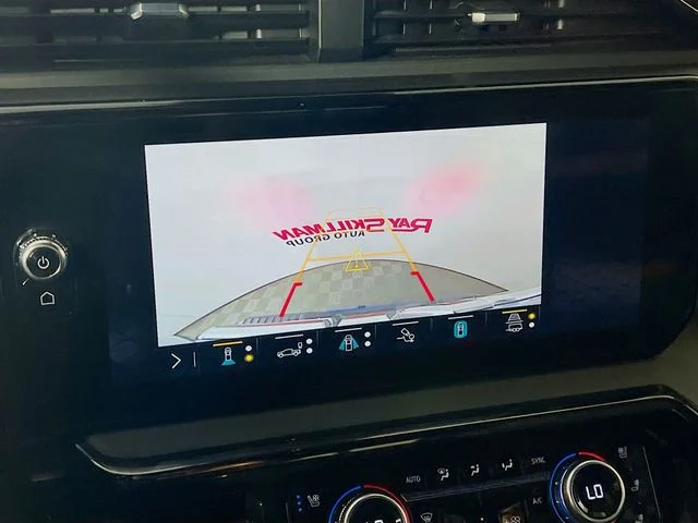 Used 2023 Blue GMC AT4 image 18