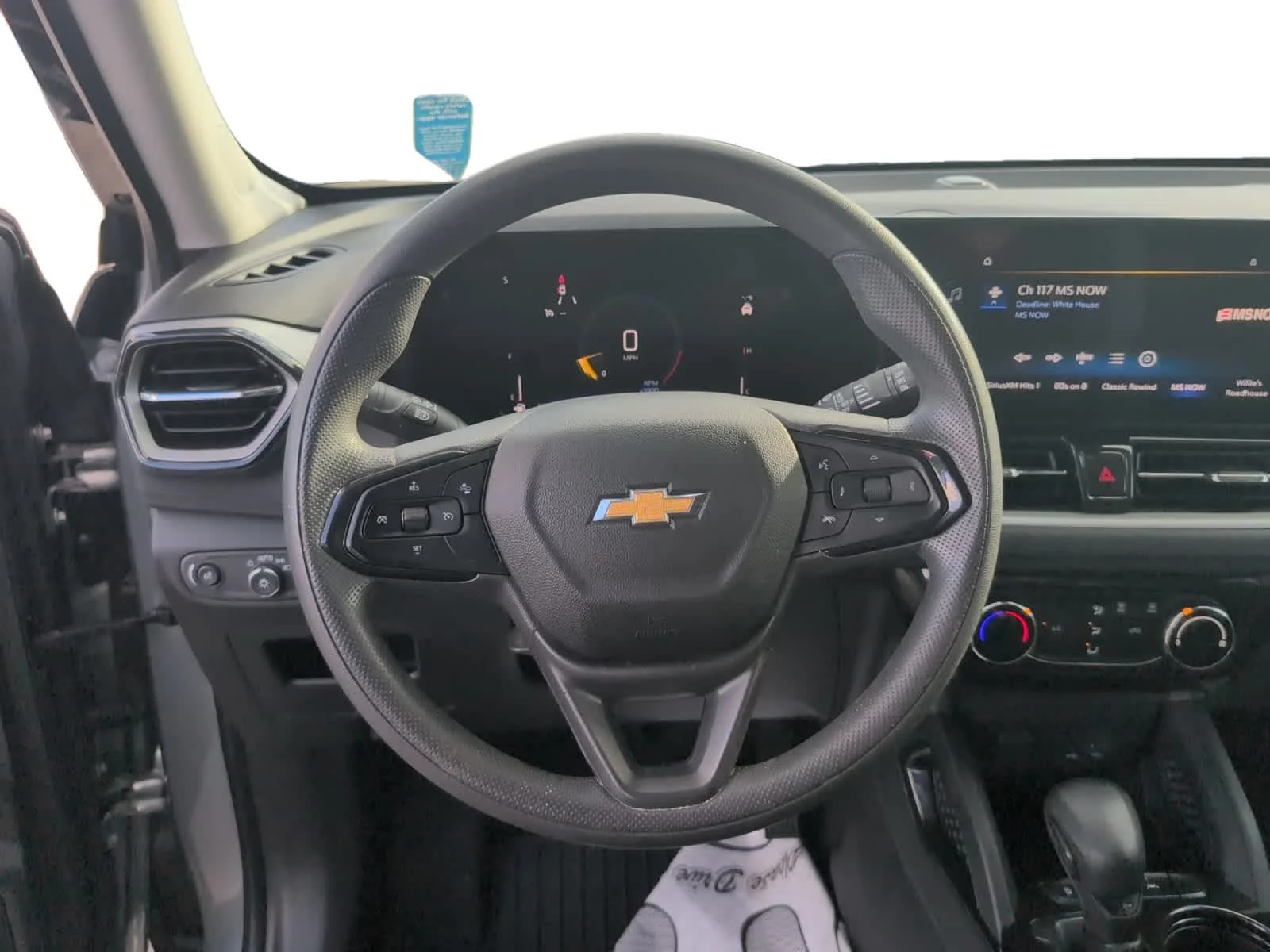Used 2025 Sterling Gray Metallic Chevrolet LT image 13