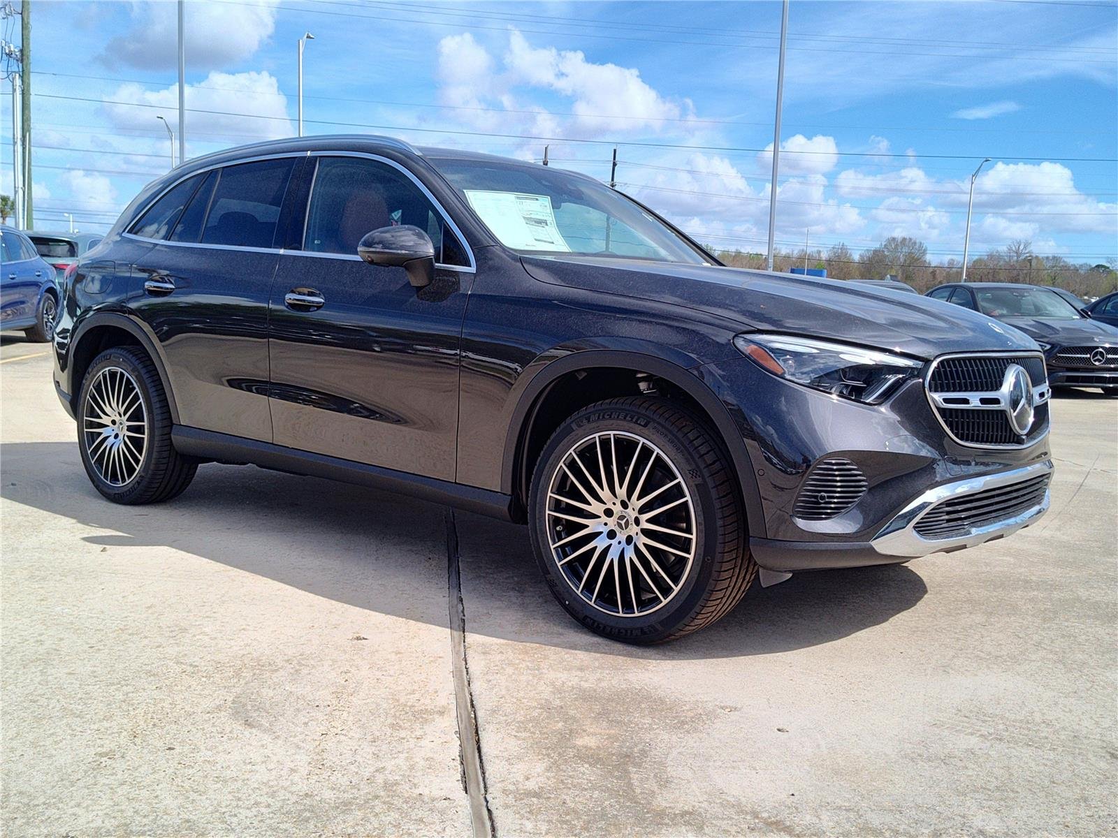 New 2026 Graphite Grey Metallic Mercedes-Benz GLC 300 image 5