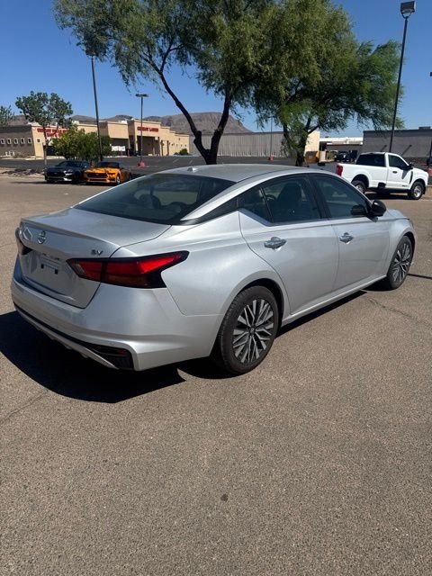 Used 2024 Brilliant Silver Metallic Nissan 2.5 SV image 6