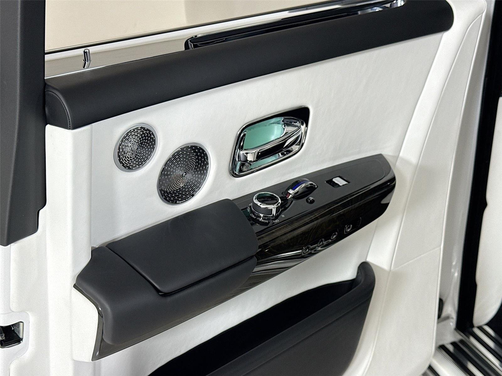 Used 2023  Rolls-Royce  image 35