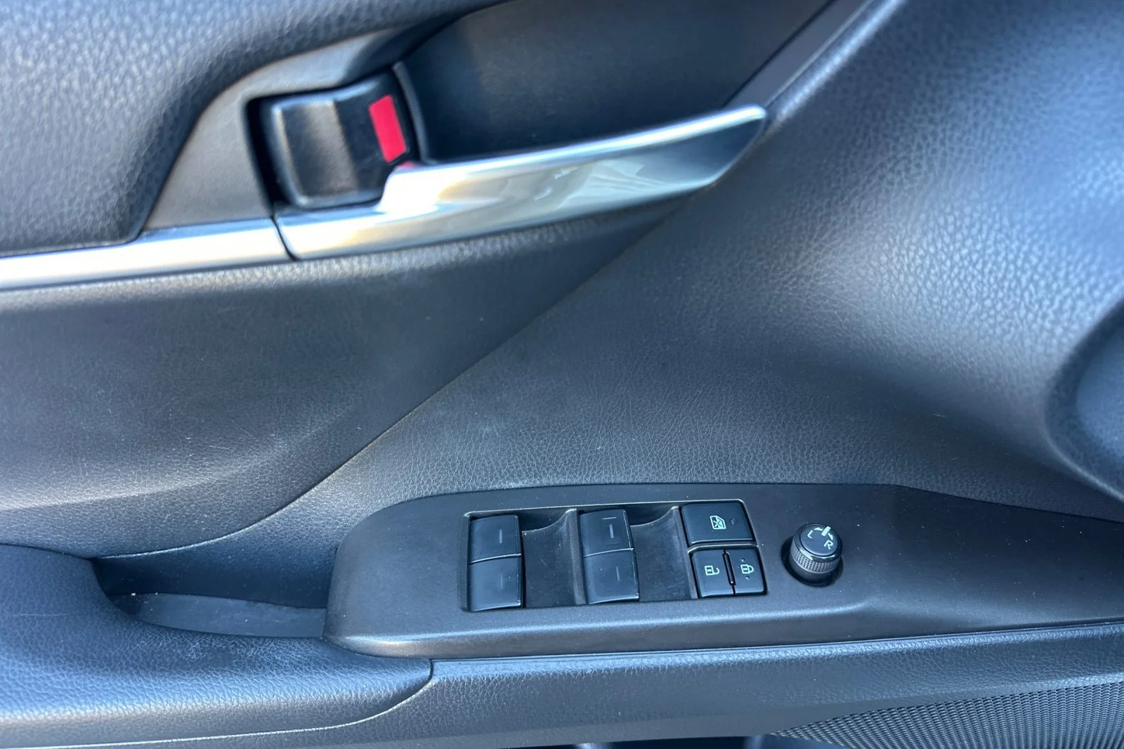 Used 2022 Beige Toyota TRD V6 image 18