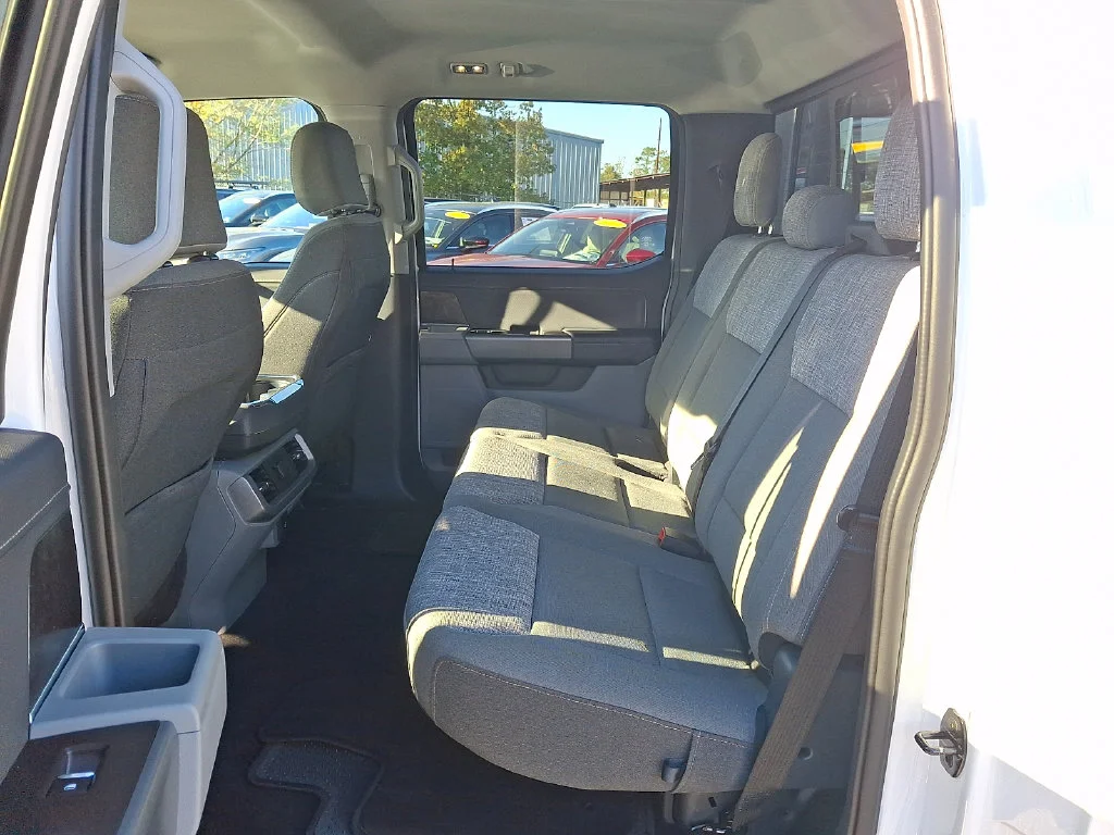 Used 2023 White Ford XLT image 11