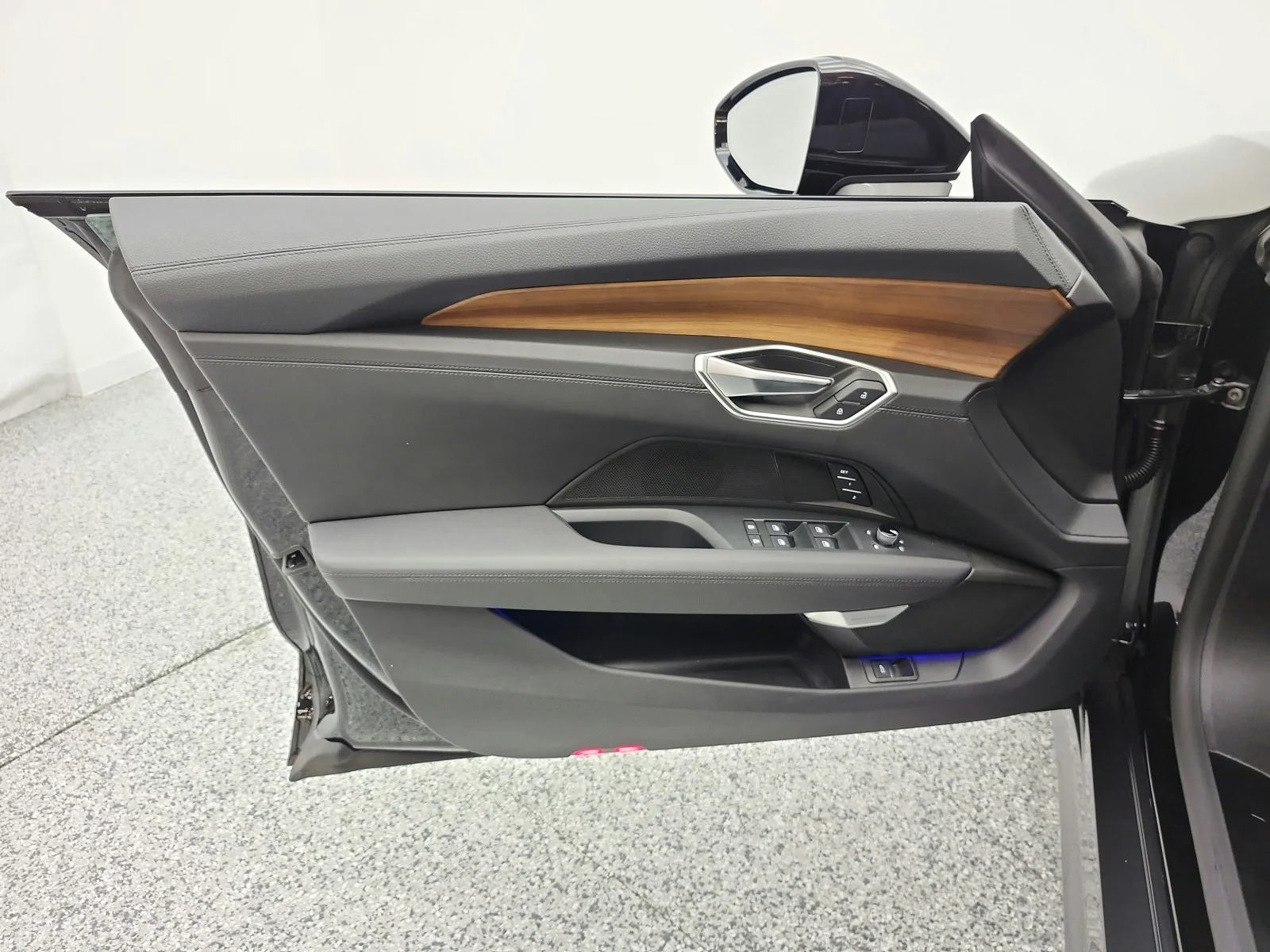 Used 2023 Mythos Black Metallic Audi Premium Plus quattro image 12