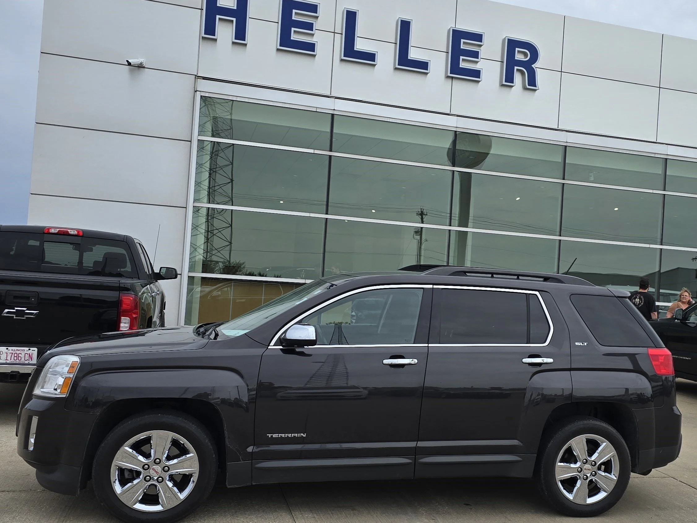 Used 2014 Iridium Metallic GMC SLT-1 image 3