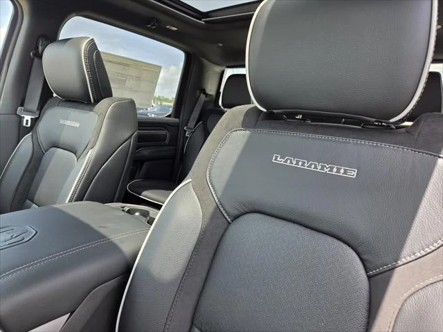 New 2026 Bright White Clear-Coat Exterior Paint RAM Laramie image 22