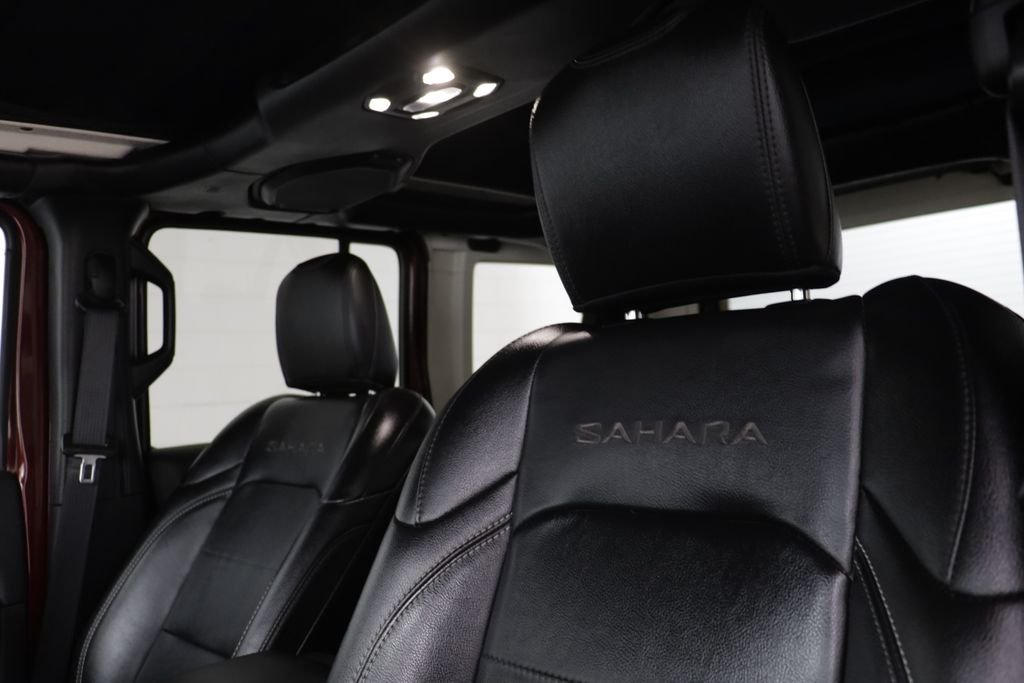 Used 2021 Snazzberry Pearlcoat Jeep Unlimited Sahara 4xe image 15