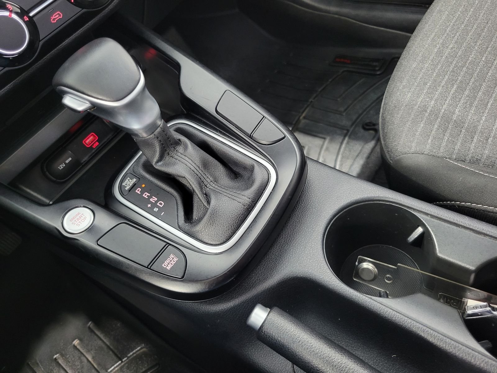 Used 2020 White Kia GT-Line image 22
