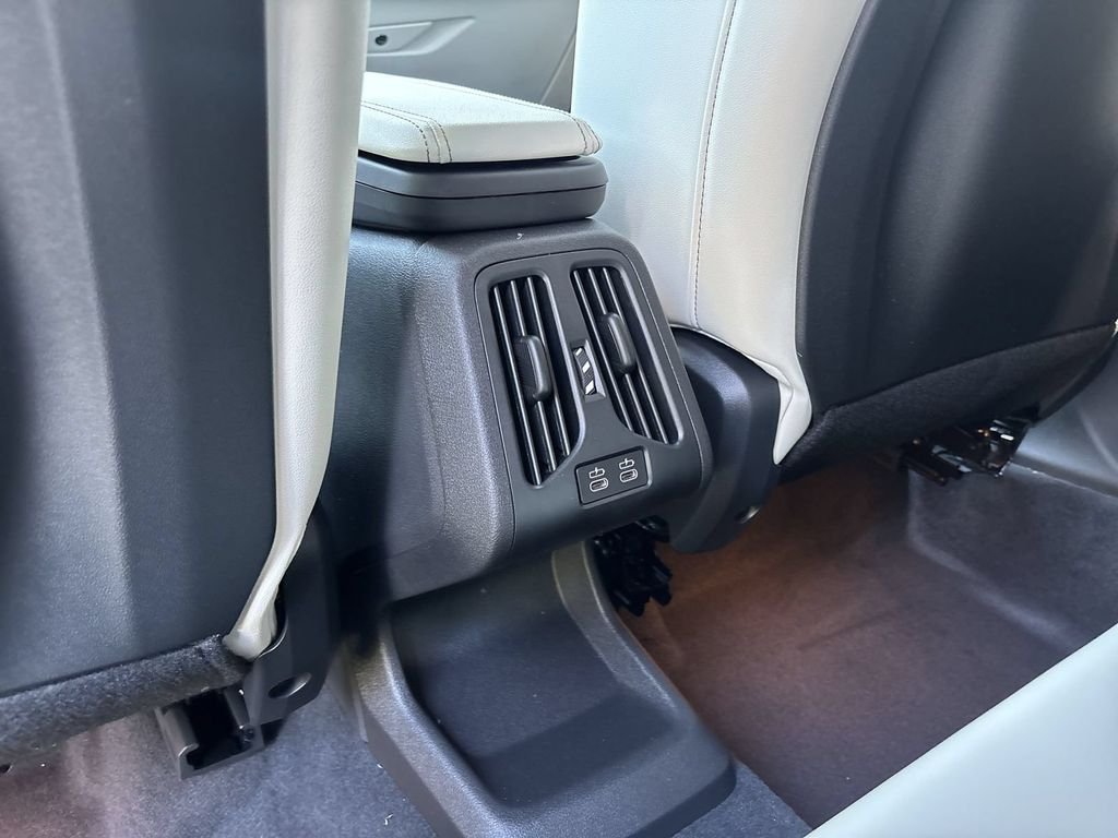 New 2026 Brooklyn Grey Metallic BMW xDrive28i image 20