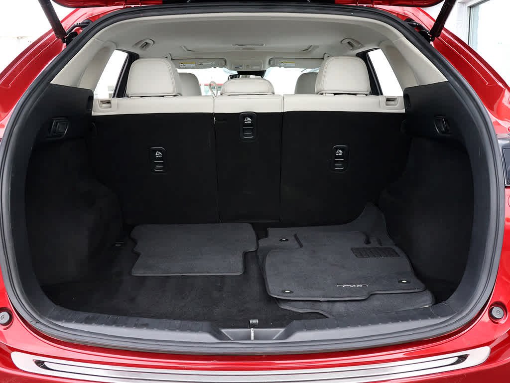 Used 2018 Soul Red Crystal Metallic Mazda Grand Touring image 25
