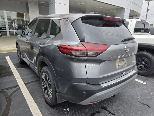 Used 2023 Gray Nissan SV image 6