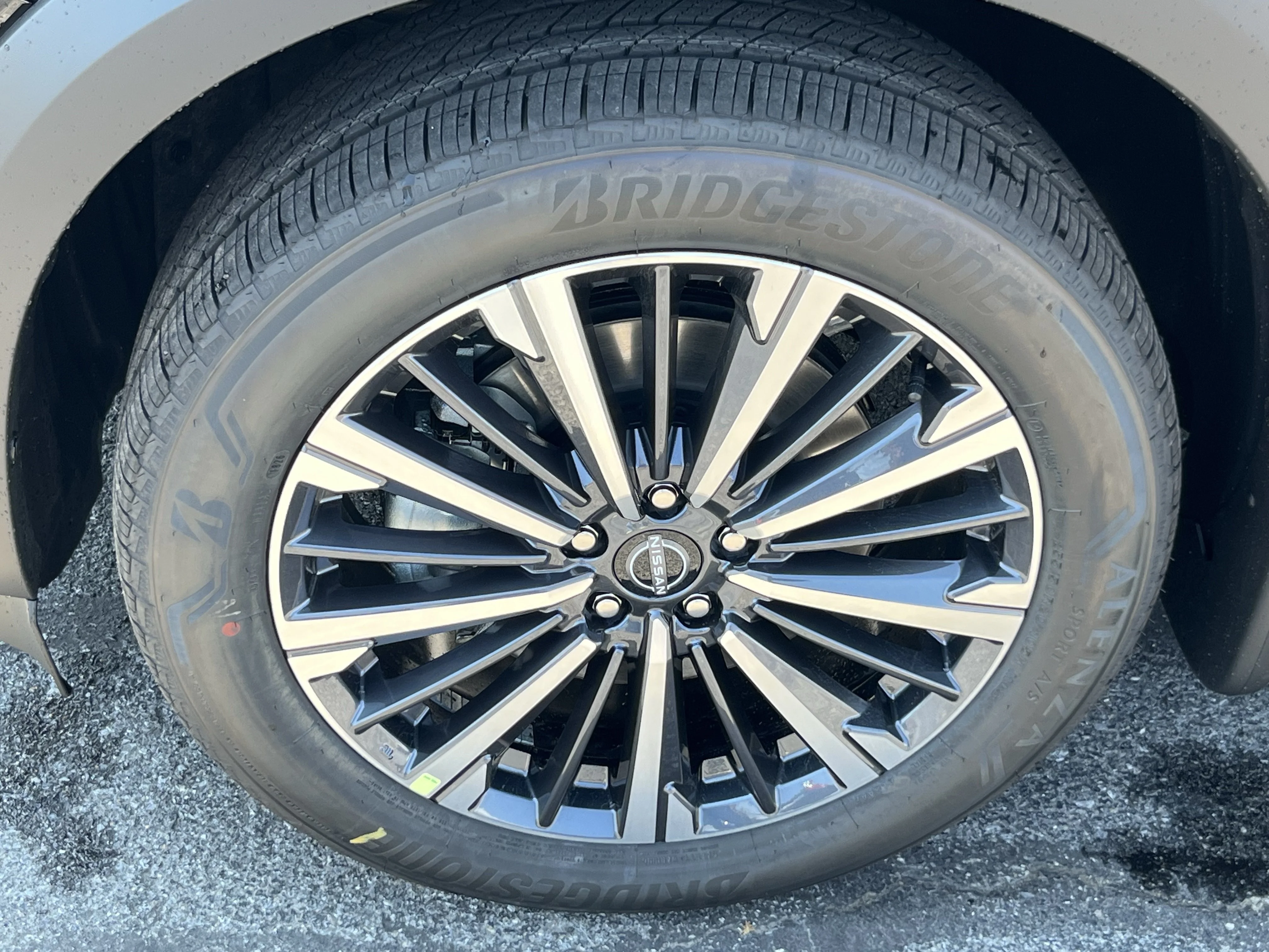 New 2026 Super Black Nissan Platinum image 15