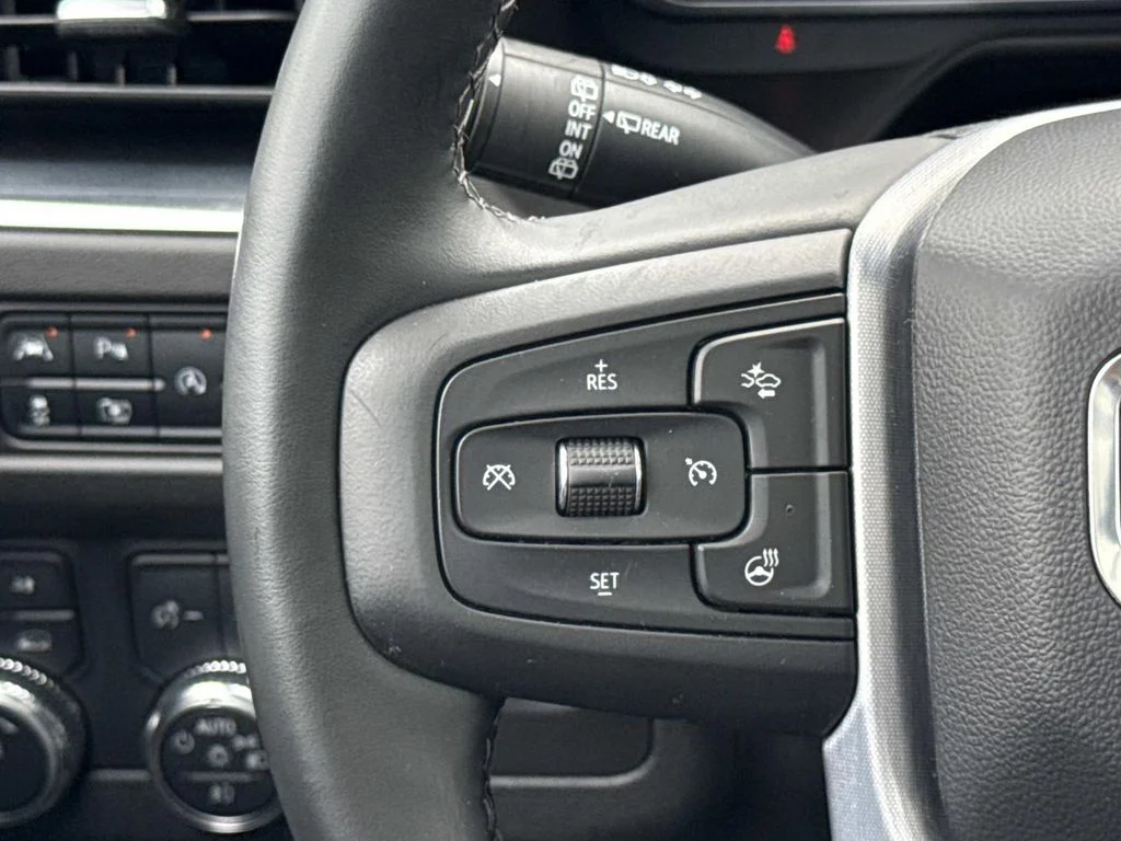 Used 2023 Silver GMC SLT image 13