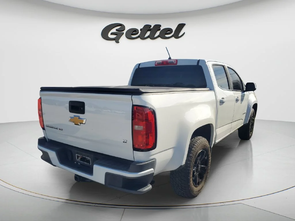 Used 2020 SUMMIT WHITE Chevrolet 2WD LT image 3