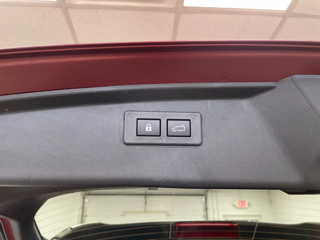 Used 2025 Crimson Red Pearl Subaru Premium image 16