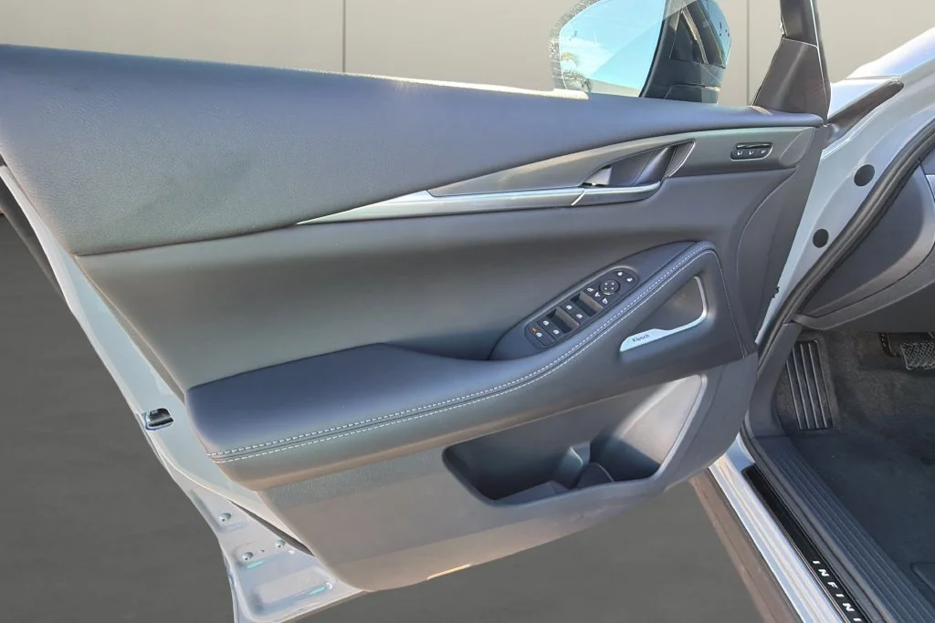New 2027 HARBOR GRAY INFINITI Sport AWD image 13