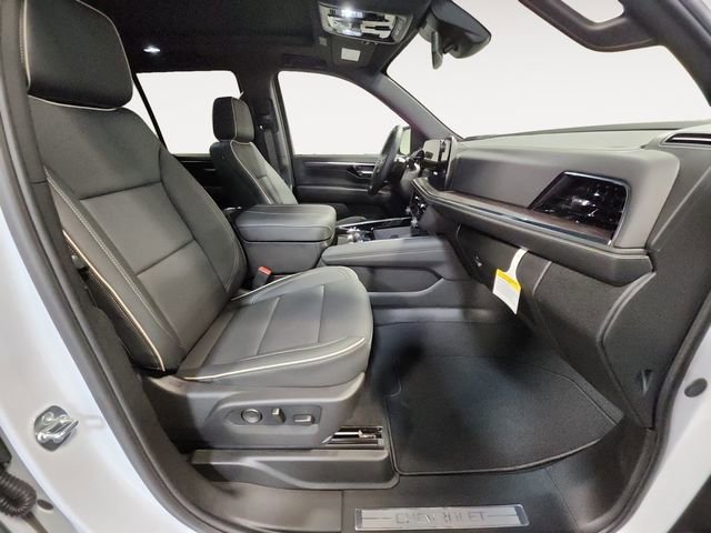 New 2026 Polar White Tricoat Chevrolet Premier image 15