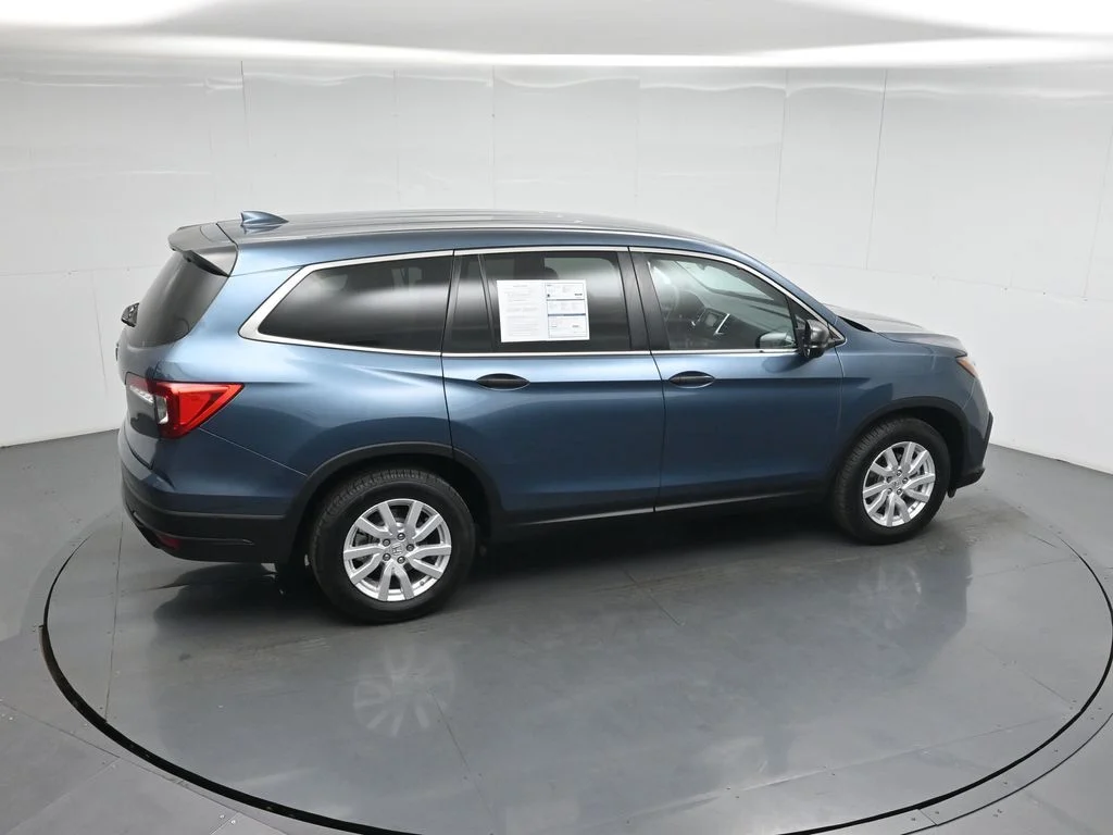 Used 2019 Black Honda LX image 41