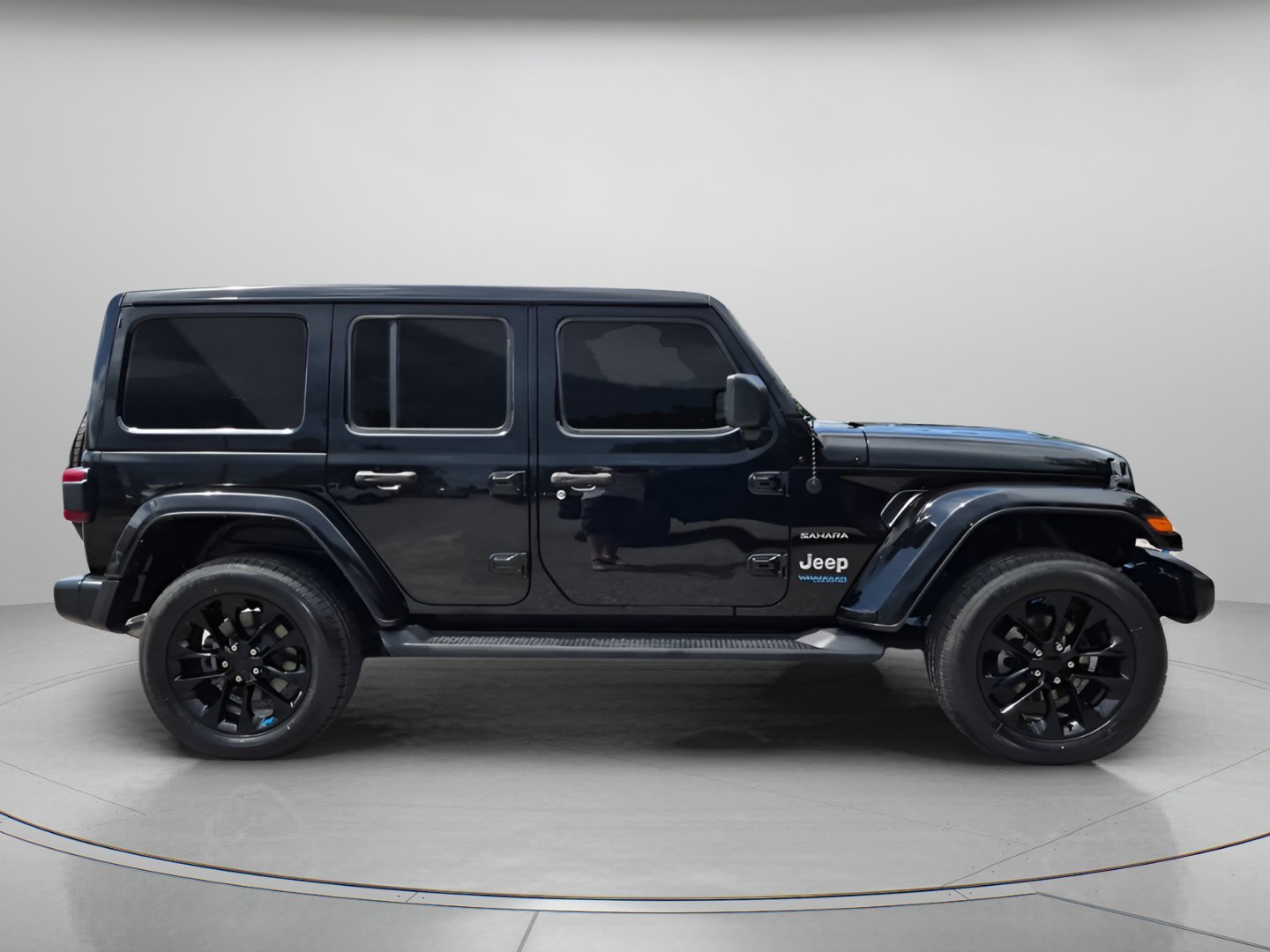 Used 2022 Black Clearcoat Jeep Unlimited Sahara 4xe image 4