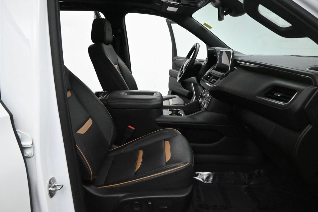 Used 2023 Summit White GMC AT4 image 27