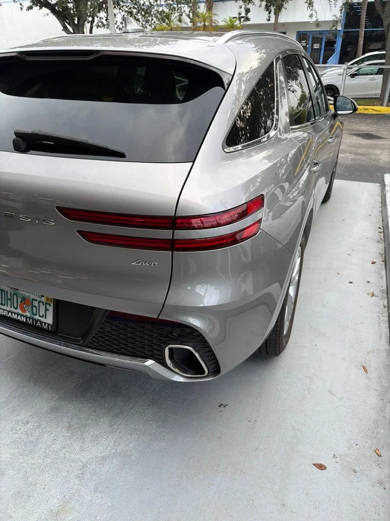 Used 2022 Silver Genesis 2.5T image 4