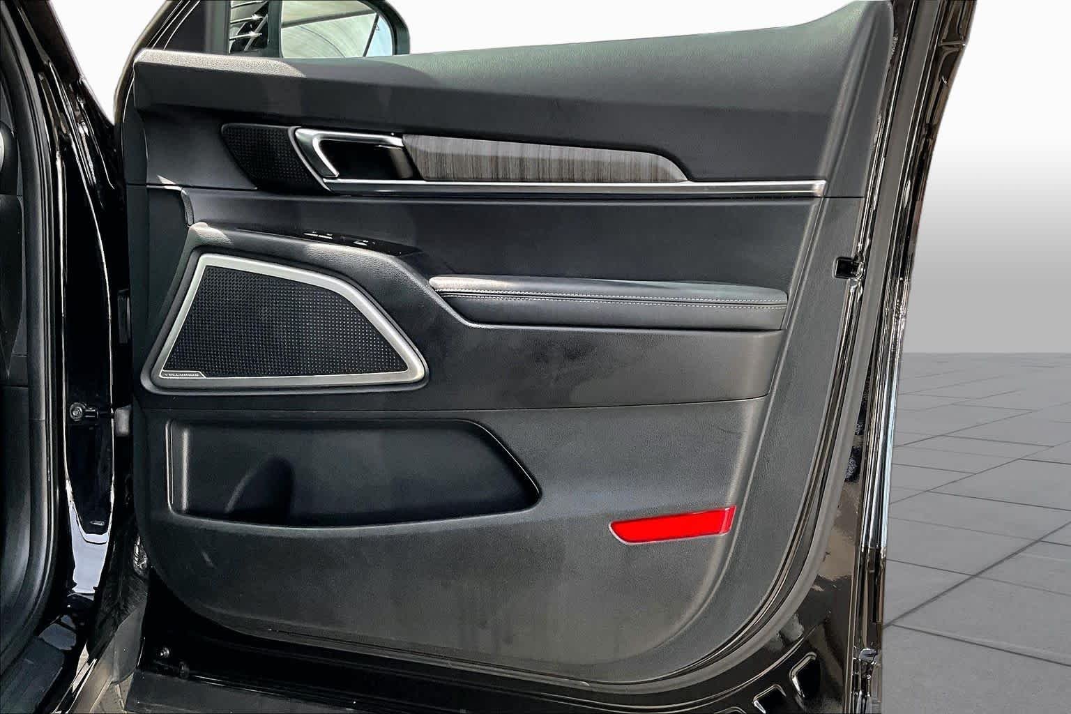 Used 2023 Ebony Black Kia EX image 23