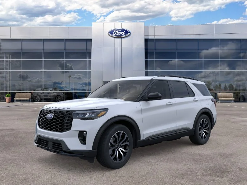 New 2026 Space White Metallic Ford ST-Line image 24