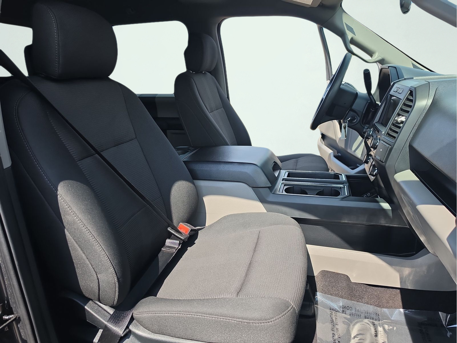 Used 2020 Magnetic Ford XL image 17