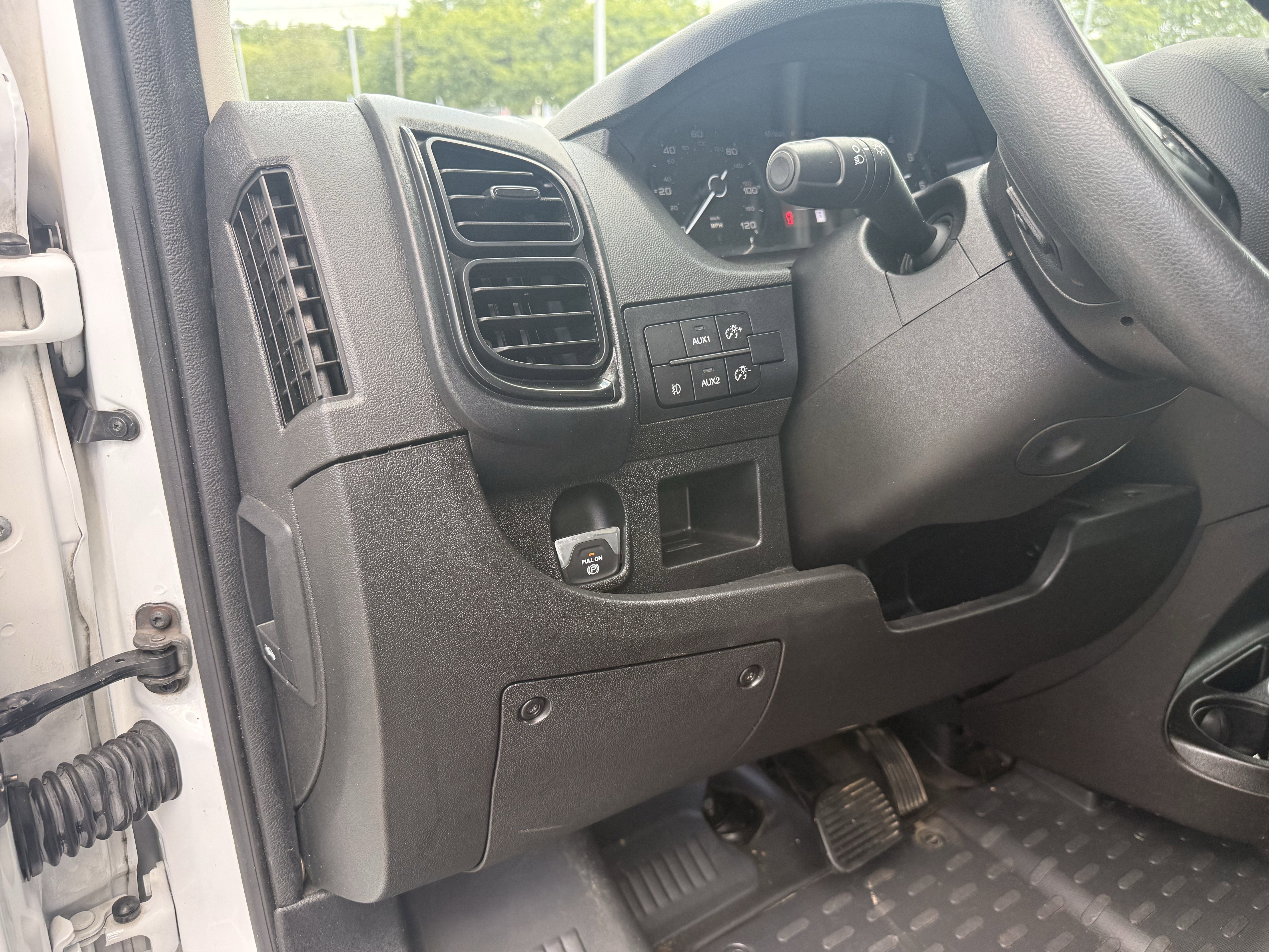 Used 2022 White Ram High Roof image 15