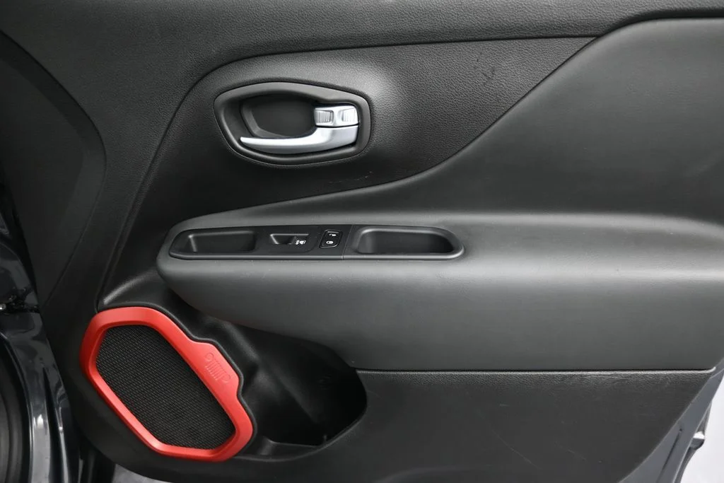 Used 2022 Graphite Gray Jeep Trailhawk image 12