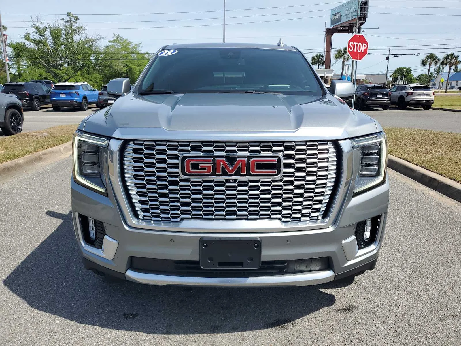 Used 2023 Sterling Metallic GMC Denali image 9