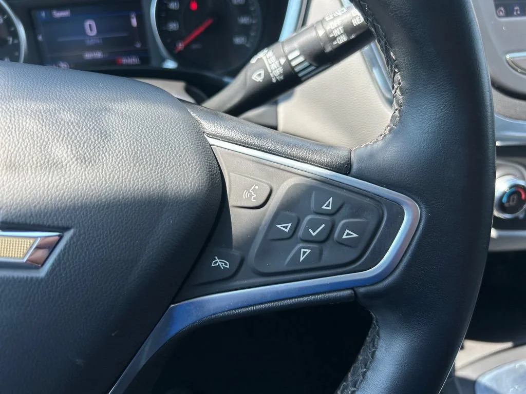 Used 2023 Sterling Gray Metallic Chevrolet LT image 32