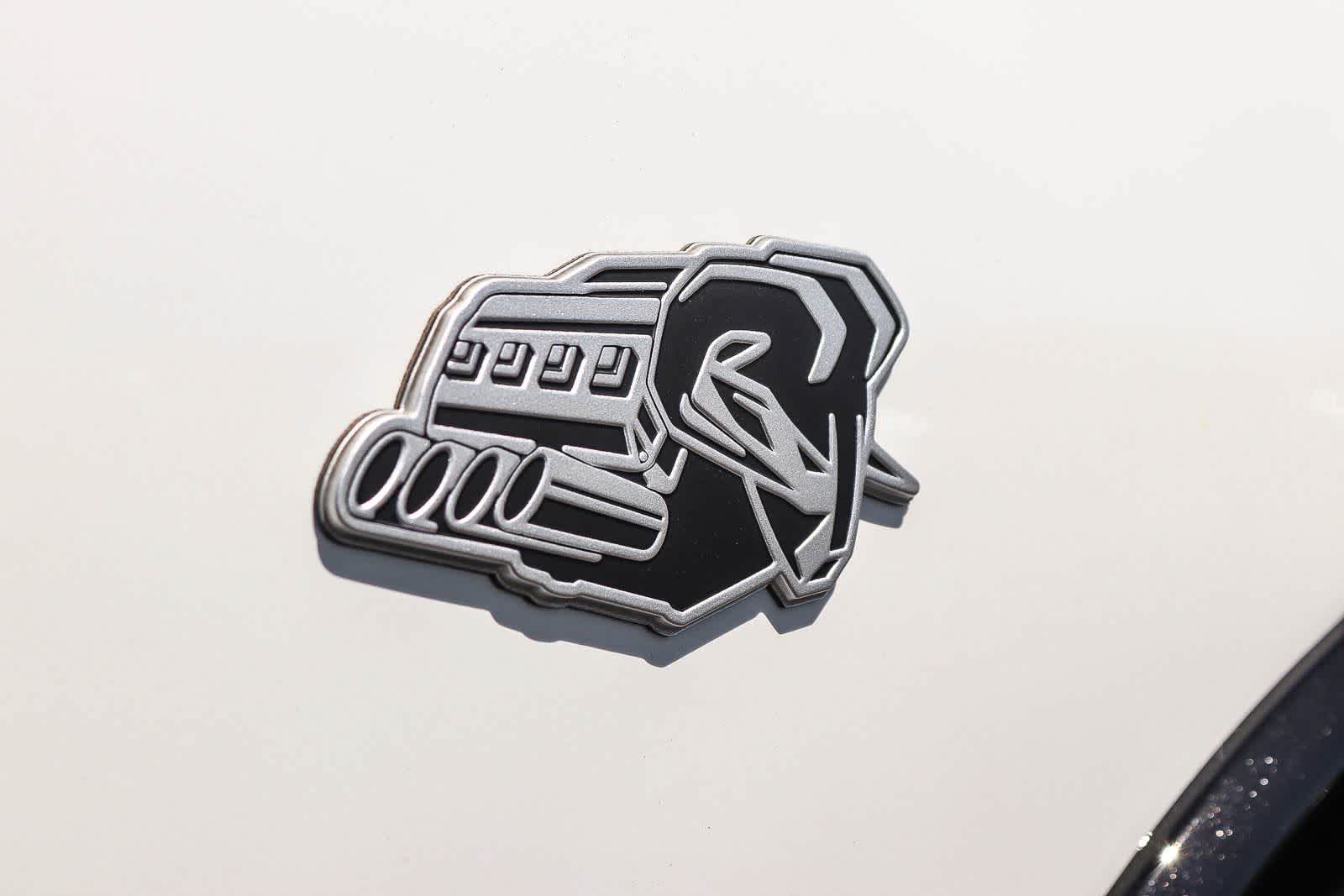 New 2026 Bright White Clear-Coat Exterior Paint RAM Laramie image 13