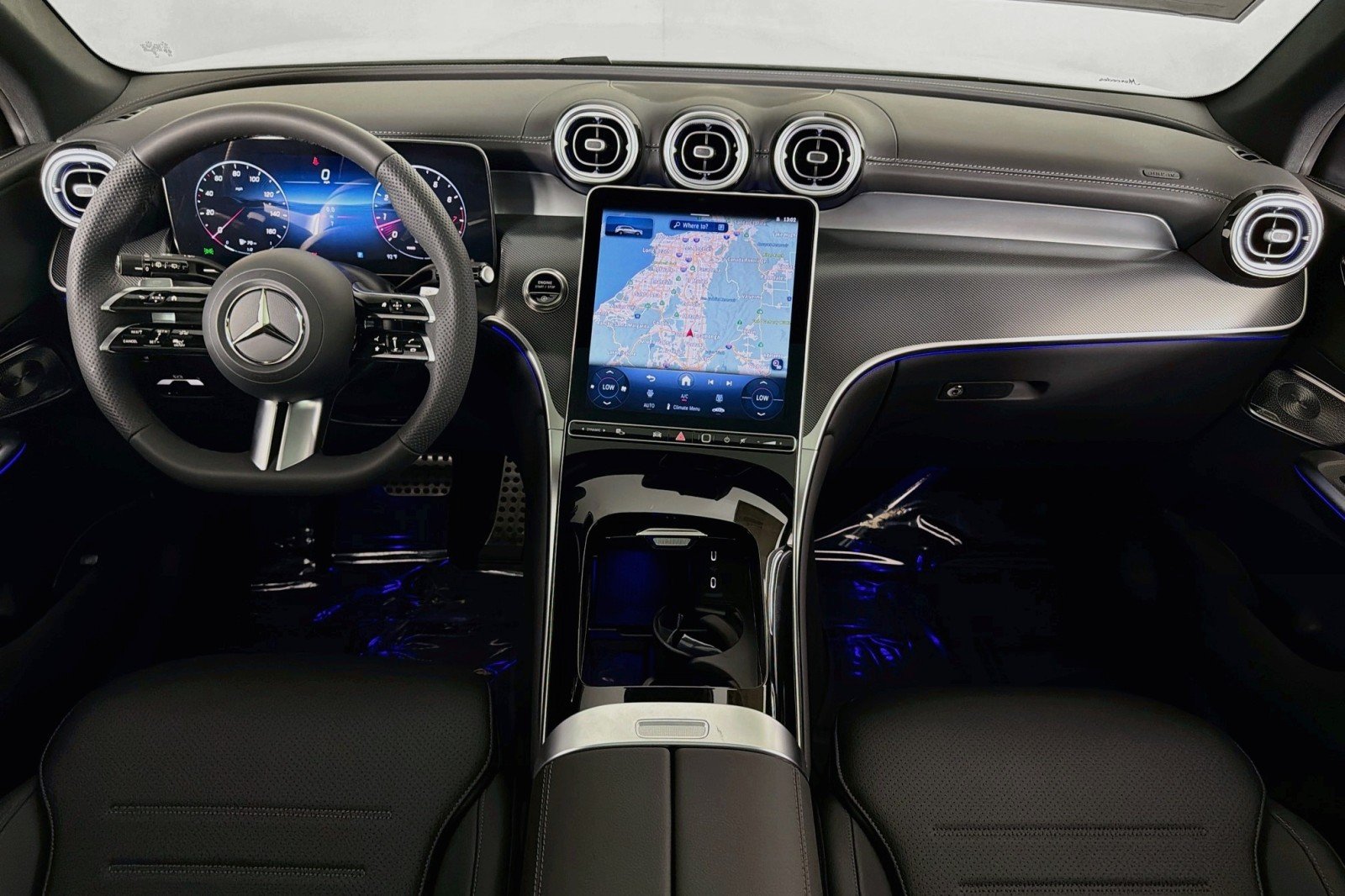New 2027 Polar White Mercedes-Benz GLC 300 SUV image 4
