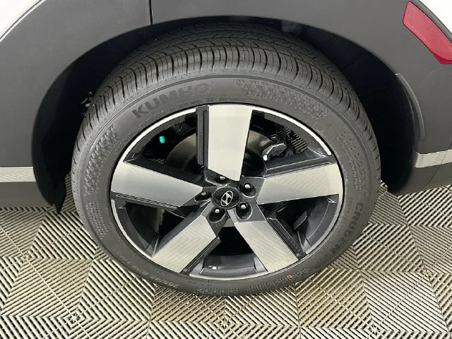 New 2026 White Hyundai Limited image 21