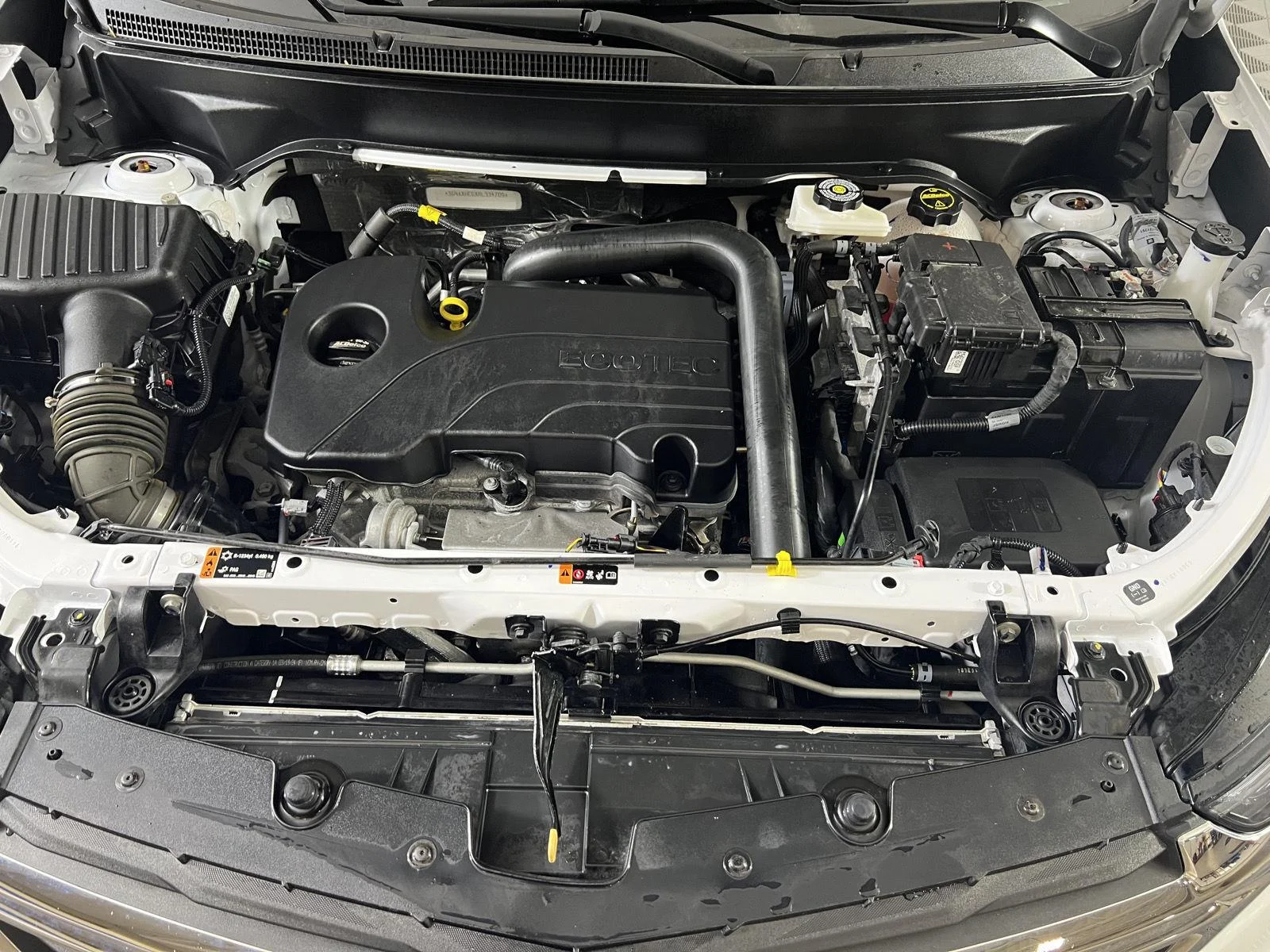 Used 2024 Summit White Chevrolet LS image 22